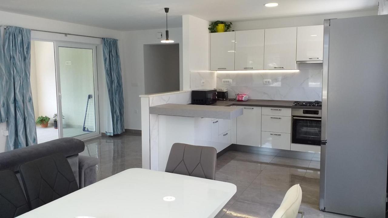 Apartman Karla Lastovo Esterno foto