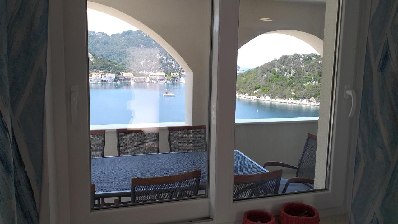 Apartman Karla Lastovo Esterno foto