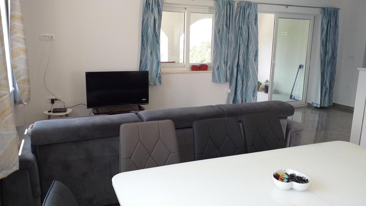Apartman Karla Lastovo Esterno foto